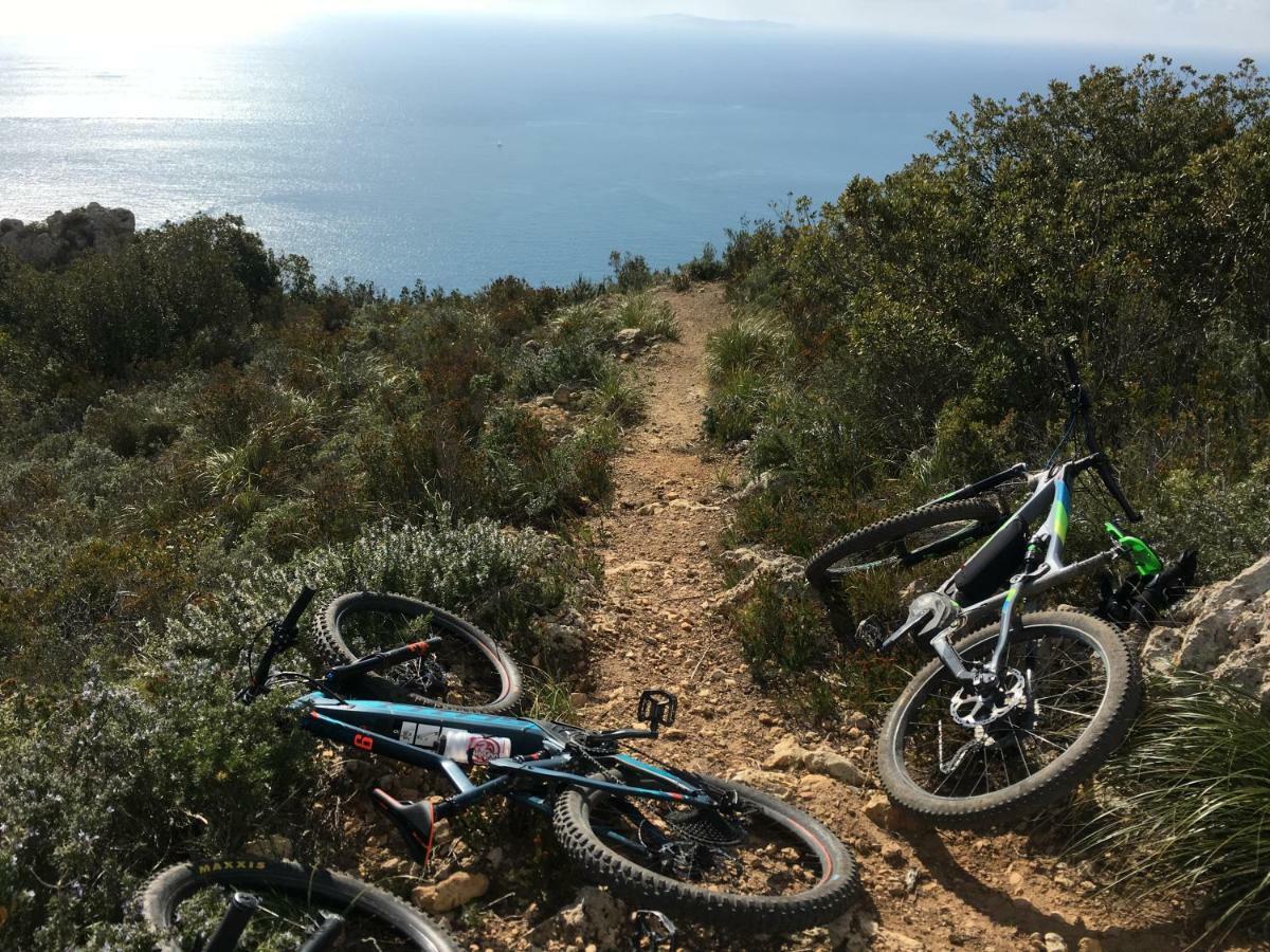 Bike&Boat Argentario Hotel Порто-Санто-Стефано Екстер'єр фото